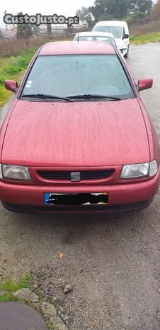 Seat Ibiza 1.0 - 99