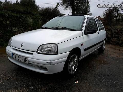 Renault Clio 1.9 D - 97