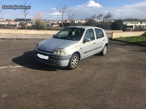 Renault Clio 1.2 RXE 130.000KM - 00