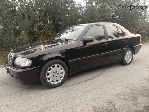 Mercedes-Benz C 220 Diesel - 95