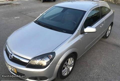 Opel Astra GTC 5 lugares 1300cc - 09