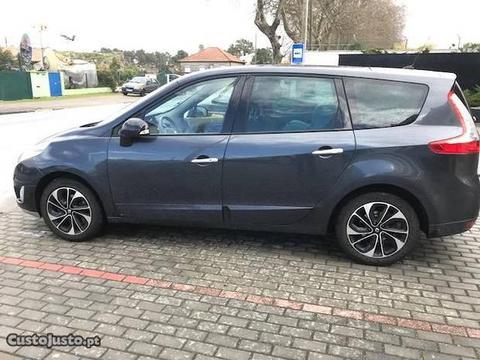 Renault Grand Scénic DCI LUXE 7Lugares - 11