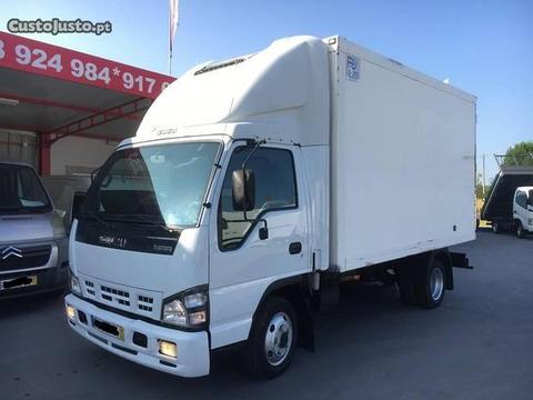 Isuzu nkr - 08