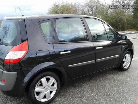 Renault Scénic 1.5 DCI 100cv AC - 04