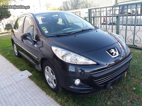 Peugeot 207 1.4 16 V Se 200 Anos - 10