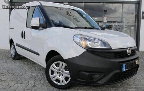 Fiat Doblo Cargo 3 lugares - 15