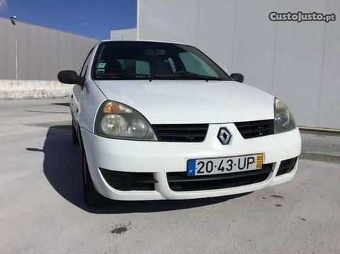 Renault Clio 1.5DCI 65CV - 03