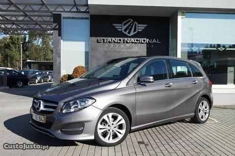 Mercedes-Benz B 180 D Urban - 16