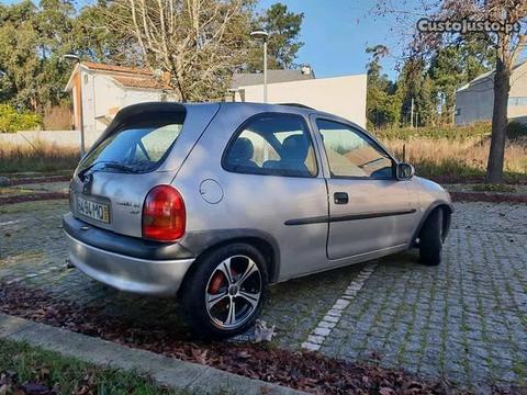 Opel Corsa 1.4 Sport c/da ta - 99