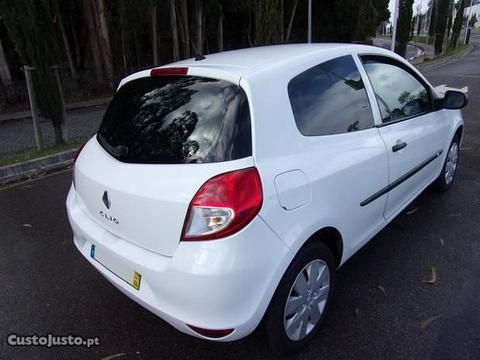 Renault Clio 1.5 DCI Imaculada - 10