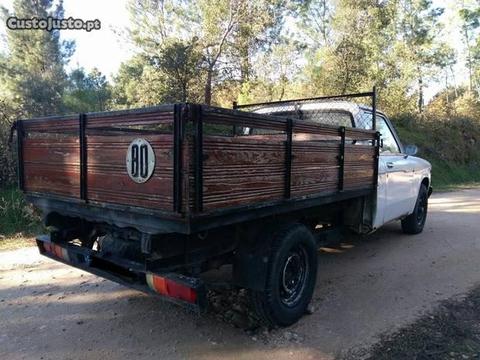 Isuzu PickUp Isuzu - 83
