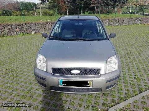 Ford Fusion TREND 1.2 - 04