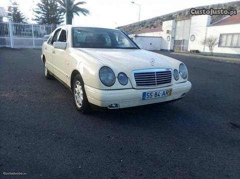 Mercedes-Benz E 220 W210 - 08