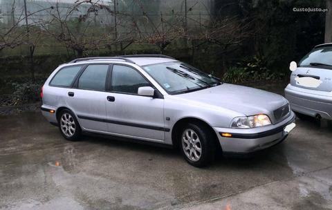 Volvo V40 1.9 TDi station - 99