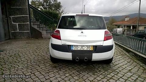 Renault Mégane 1500 dci - 06