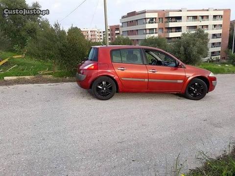 Renault Mégane 1.5 dCi Dynamique - 03