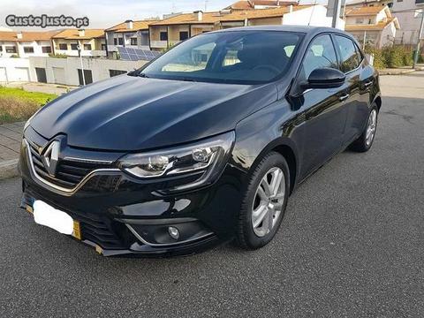Renault Mégane 1.5dci 110cv Intense - 17