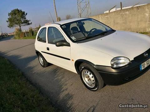 Opel Corsa B 1.7D izusu ano 2000 - aceito retoma - 00