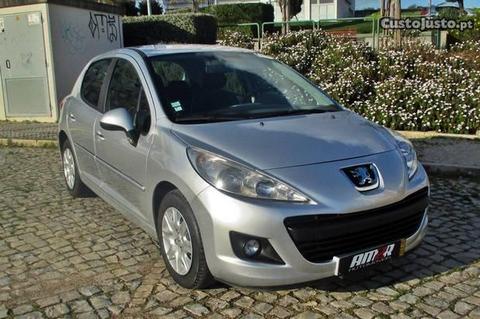 Peugeot 207 1.4 HDI Trendy - 11