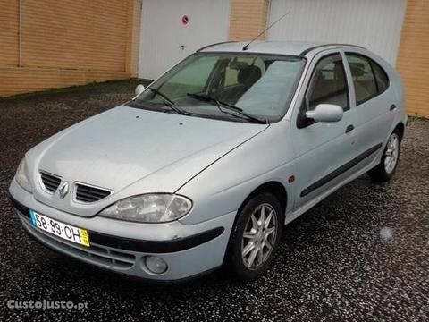 Renault Mégane 1.4 16v - 99