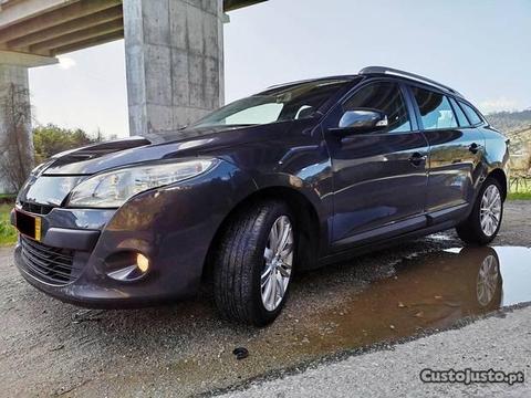 Renault Mégane DCI TOURER C/AC - 09