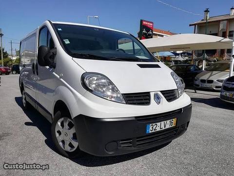 Renault Trafic 2.0 Dci - 11