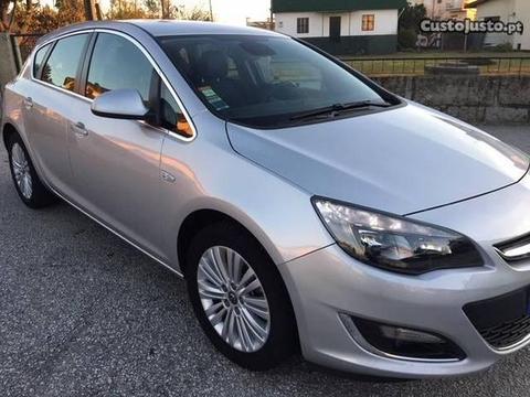 Opel Astra GPS nacional 2014 - 14