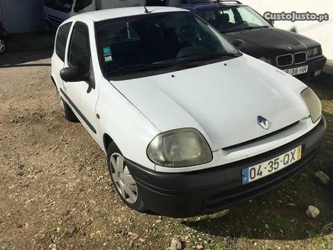 Renault Clio VAN - 00