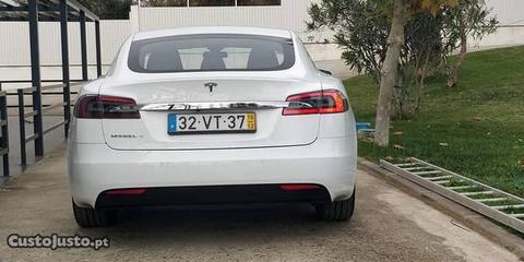 Tesla Model S 75 - 16