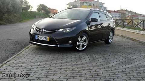 Toyota Auris D4D Touring Sports - 13