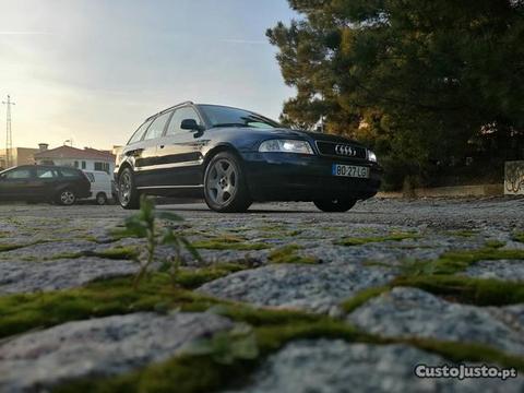 Audi A4 1.9TDI com revisões - 96