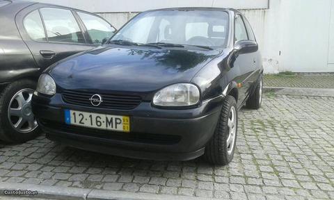 Opel Corsa 5 lugares - 99