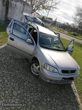 Opel Vectra 1.4 - 00
