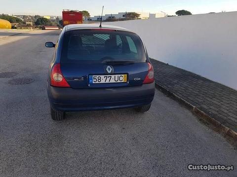 Renault Clio 1.5 dci van - 02