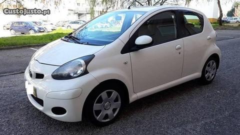 Toyota Aygo 1.4 D-4D - 10