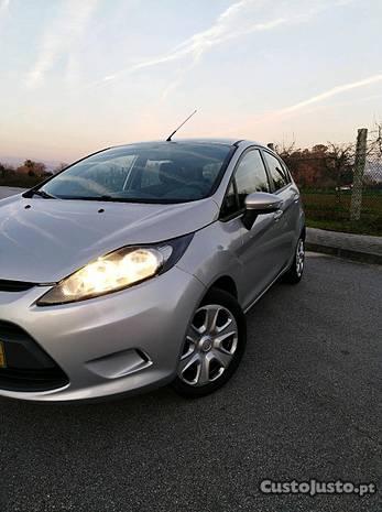 Ford Fiesta 1.4 tdci 5 portas - 11