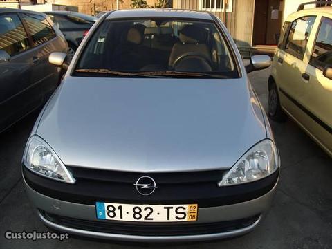 Opel Corsa 1.2 5 portas - 02