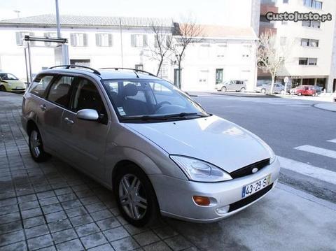 Ford Focus TDdi 90cv A/C - 01