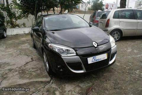 Renault Mégane 1.5 DCi Dynam - 10