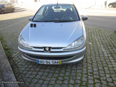 Peugeot 206 1.1 - 01