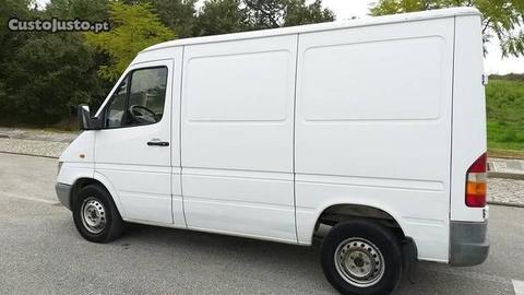 Mercedes-Benz Sprinter 208 CDI - 01