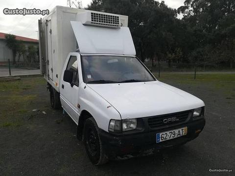 Opel Campo 2.5 injeção direta - 92