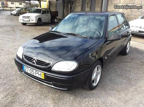 Citroën Saxo Exclusive 1.5 D 5 portas 5 lug. - 00