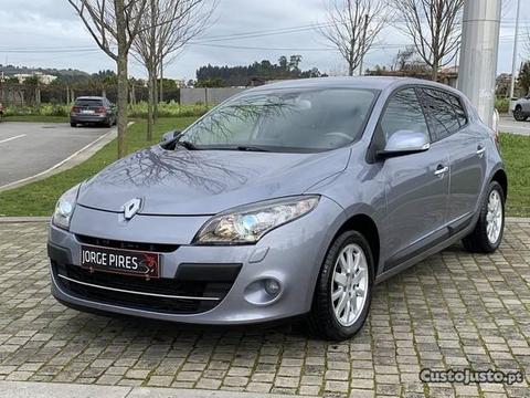 Renault Mégane 1.5 DCI DYNAMIQUE S - 10