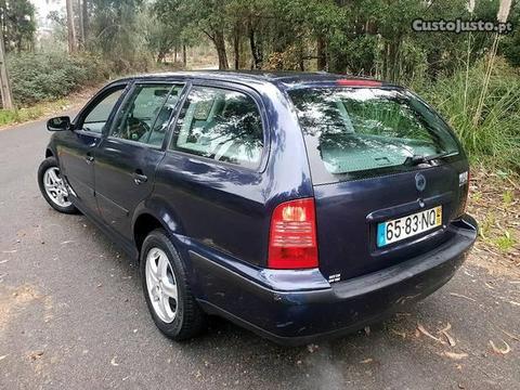 Skoda Octavia 1.6sr SW - 99