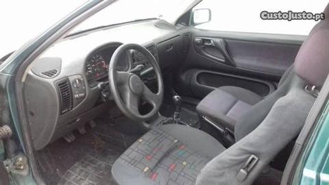 VW Polo 1.3 - 95