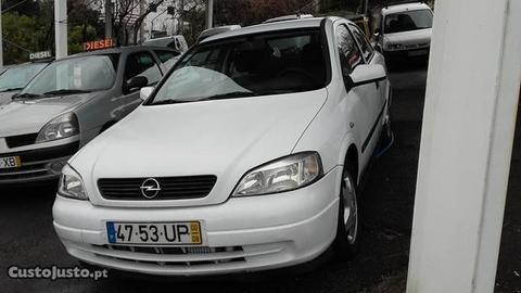 Opel Astra 1.7 DTI Comercial - 00