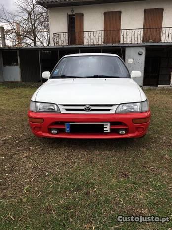 Toyota Corolla Van - 94