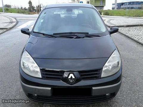 Renault Scénic 1.5 DCI Dynamique AC - 04