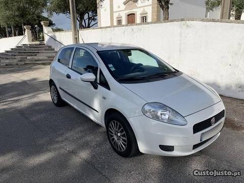 Fiat Grande Punto 1,30 JTD - 10